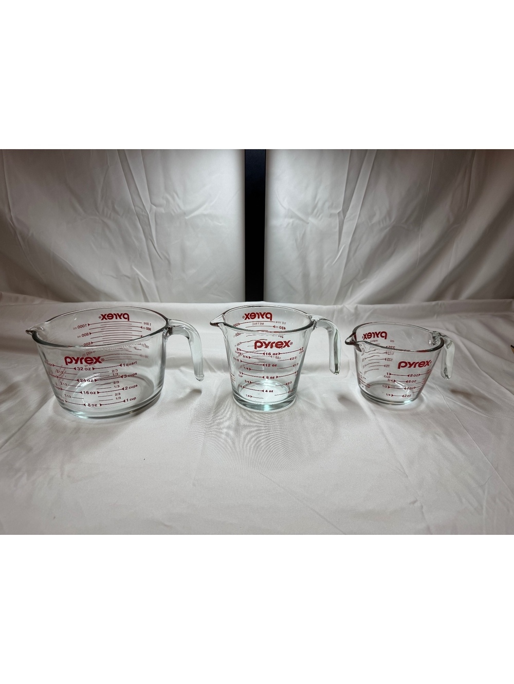 New Pyrex 3 Pc Glass Measuring Cup Set 1 2 4 Cup Original Box USA